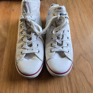 Converse White Low-tops Size womens 9.5